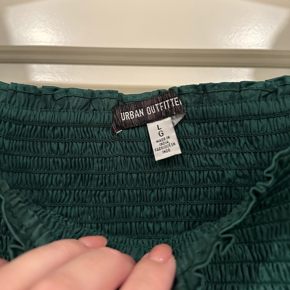 Urban Outfitters green smocked blouse size Large - Picture 5 of 6